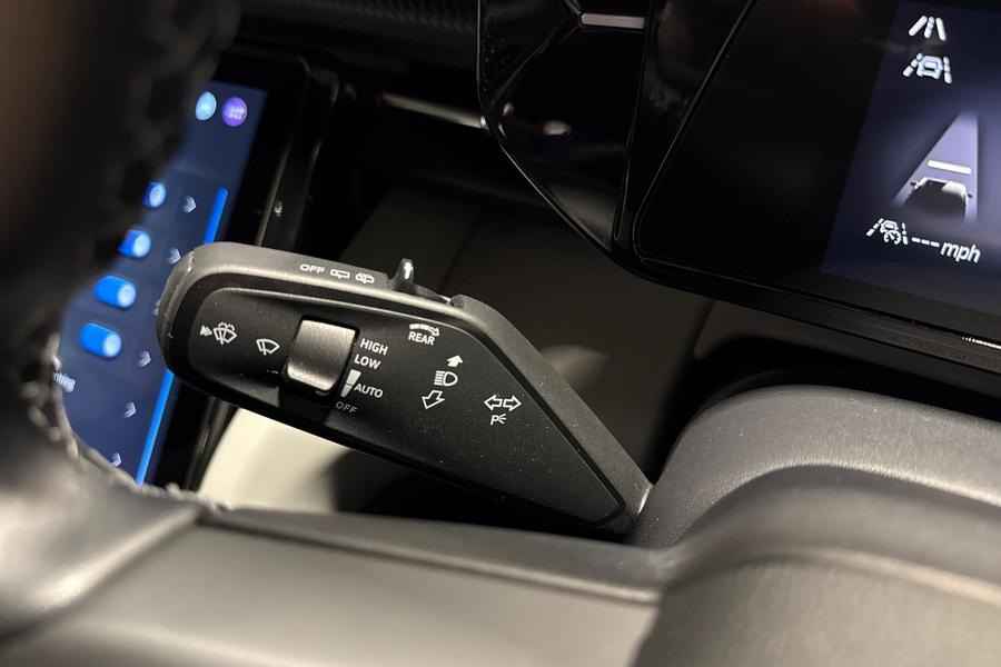 Ford Explorer Photo autoimg-2e4d742f02eeaa8c6d96a9d882bccccae993ed34.jpg