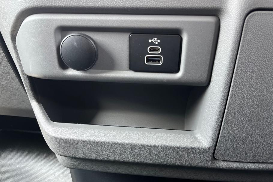 Used Ford TRANSIT CUSTOM WP75RYU 17
