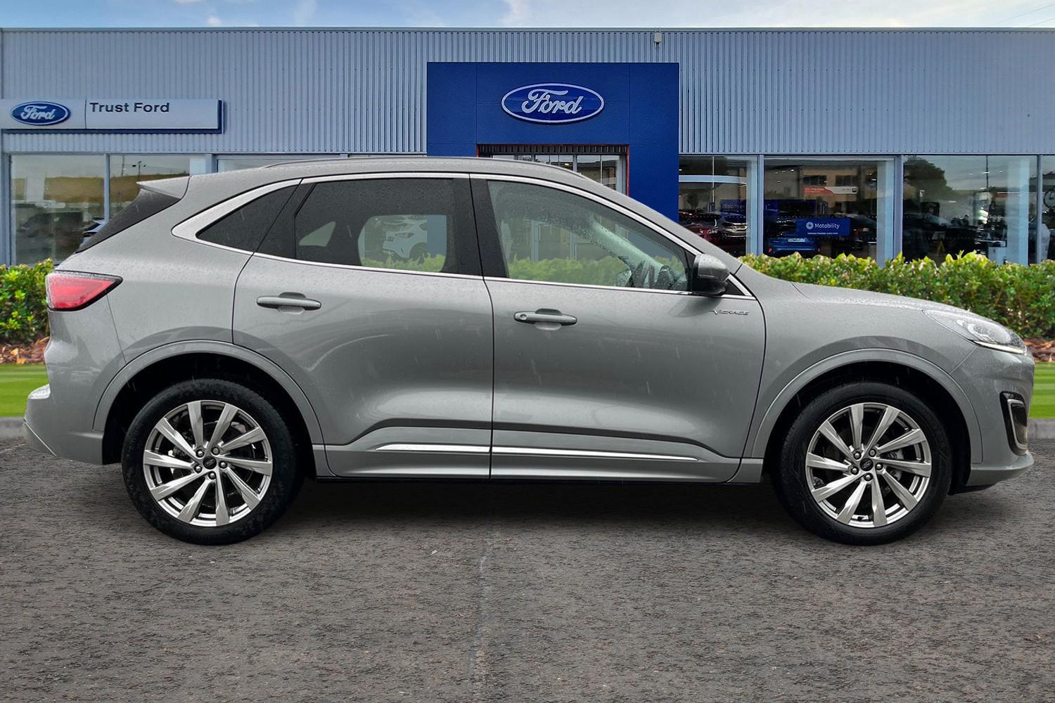 Ford Kuga Photo 2