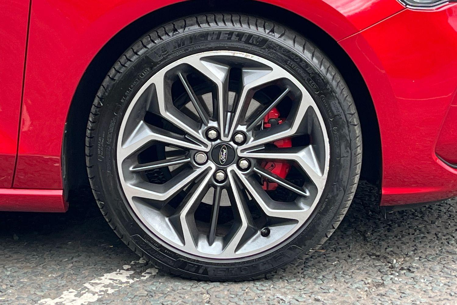 Ford FOCUS Photo 7