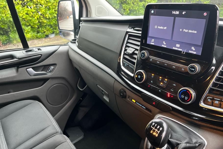 Used Ford TRANSIT CUSTOM LA72HMZ 28