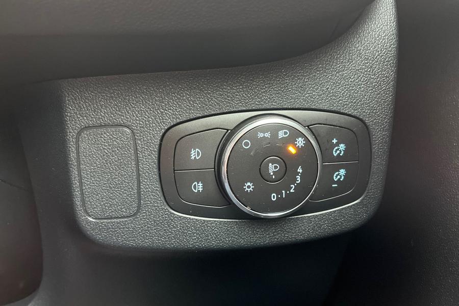 Ford PUMA Photo autoimg-2e56b2fc5305c551a177c75bb1a64c0e4fe470bb.jpg
