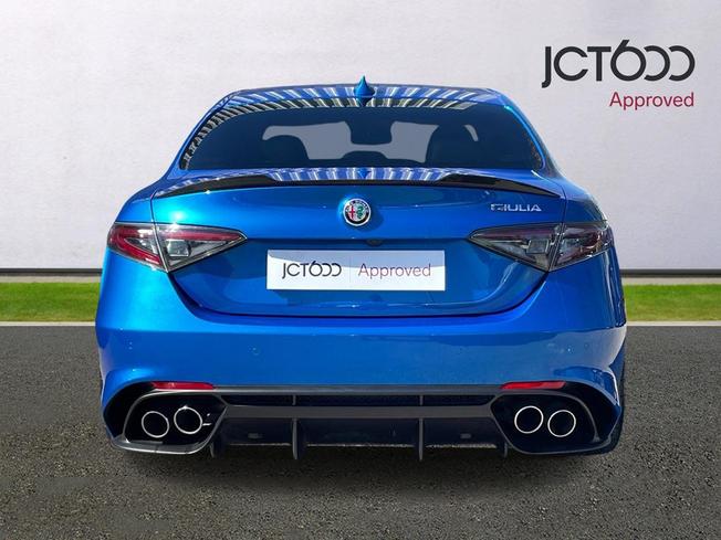ALFA ROMEO Giulia Photo 7