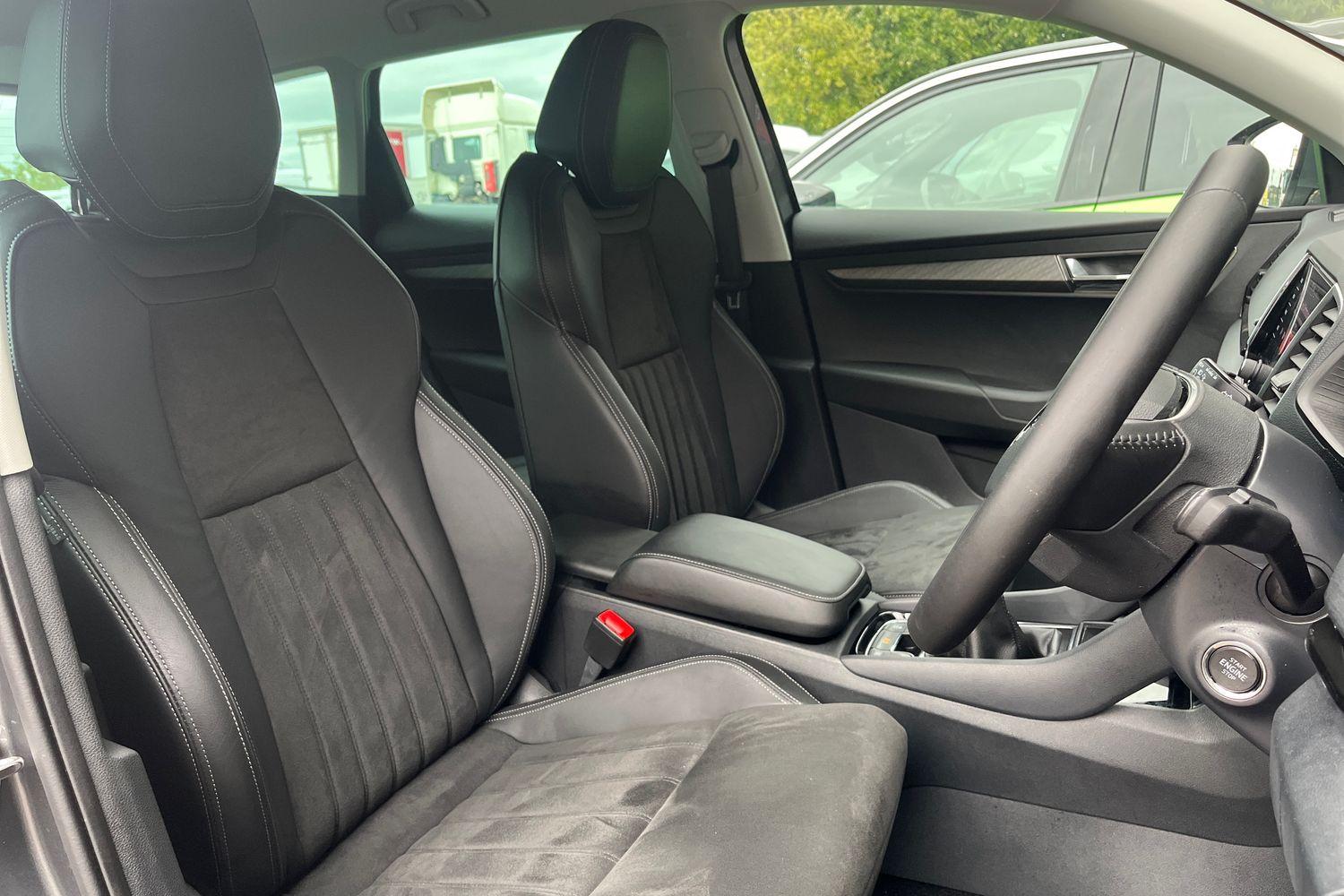 Skoda KAROQ Photo 16