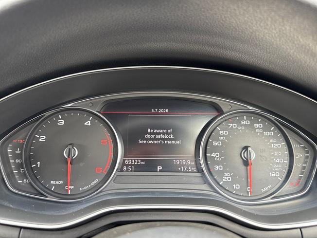 AUDI A4 Avant Photo 15