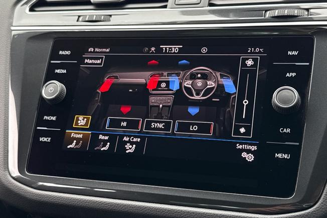 VOLKSWAGEN Tiguan Photo 34