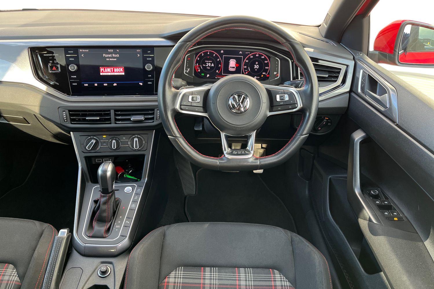 Volkswagen POLO Photo 10