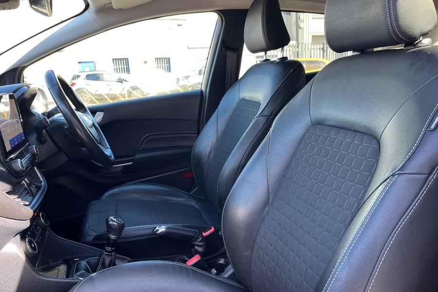 Ford FIESTA Photo autoimg-2e6affb48e203217b6d2e6b42d8b81995803779d.jpg