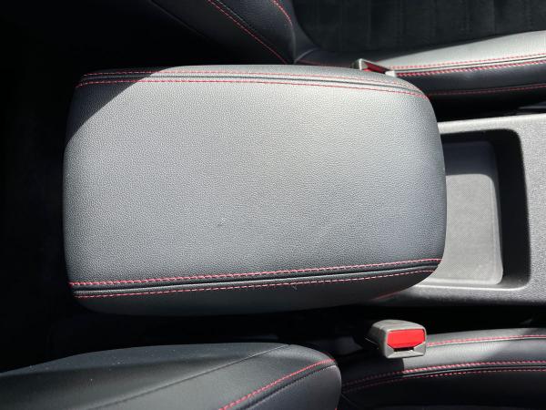 Ford Kuga Photo autoimg-2e736b24abac48a89404657d990be20a090a48ae.jpg