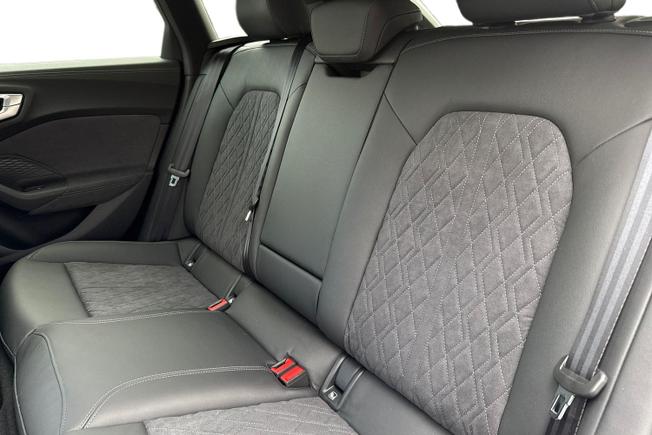 AUDI A5 Avant Photo 9