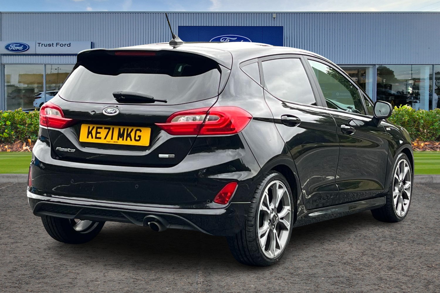 Ford Fiesta Photo 3