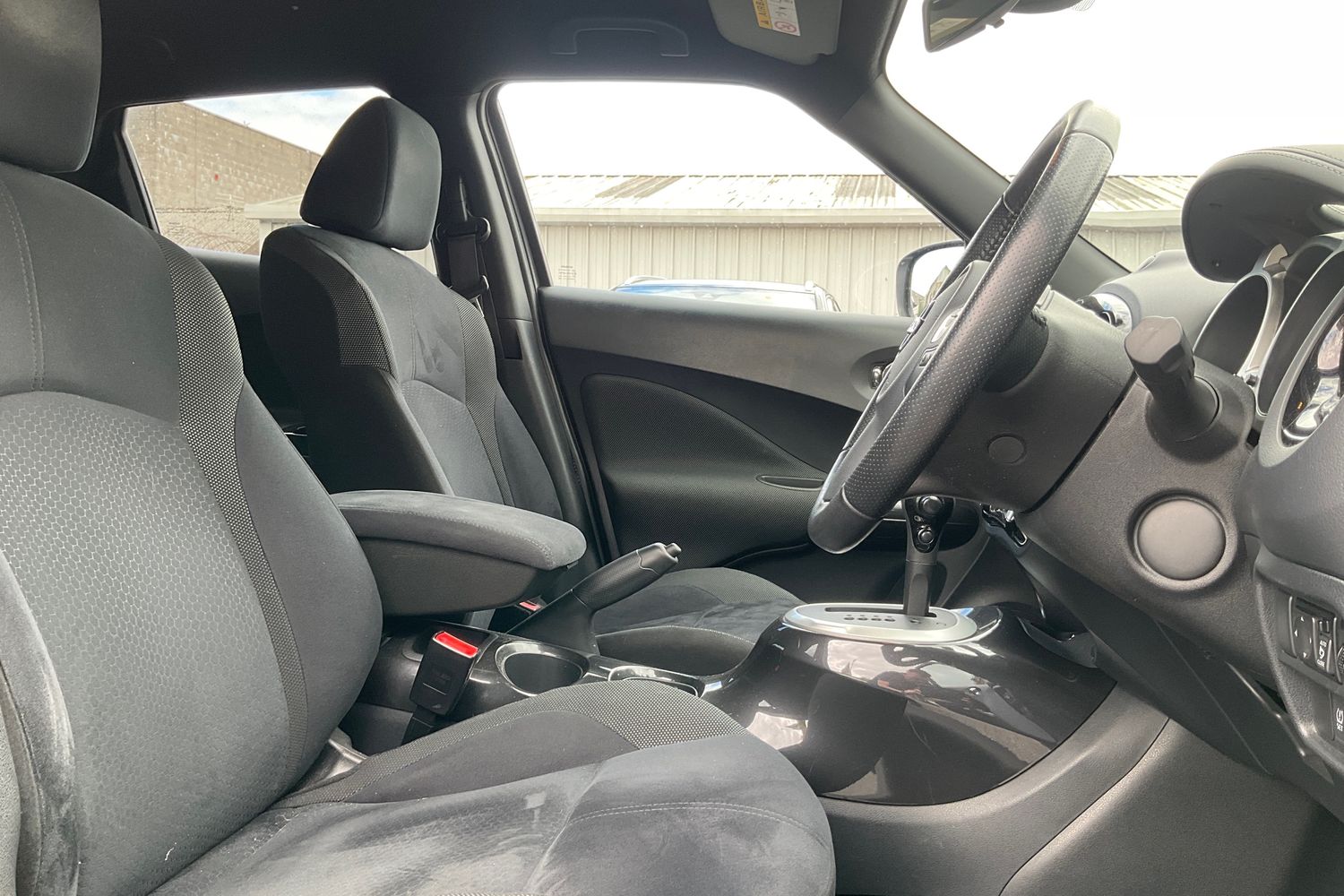 Nissan JUKE Photo 16