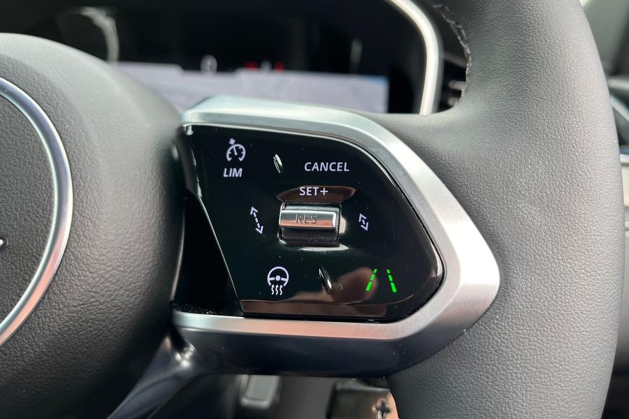 Jaguar F-PACE Photo autoimg-2e78531b0ddd55ce3296f3aa9d63c9fa2b4da298.jpg