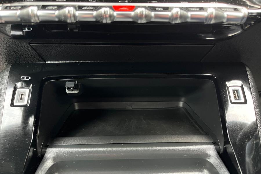 Peugeot 208 Photo autoimg-2e7a82624f4351b4d47c1e95676cb7076ea62564.jpg
