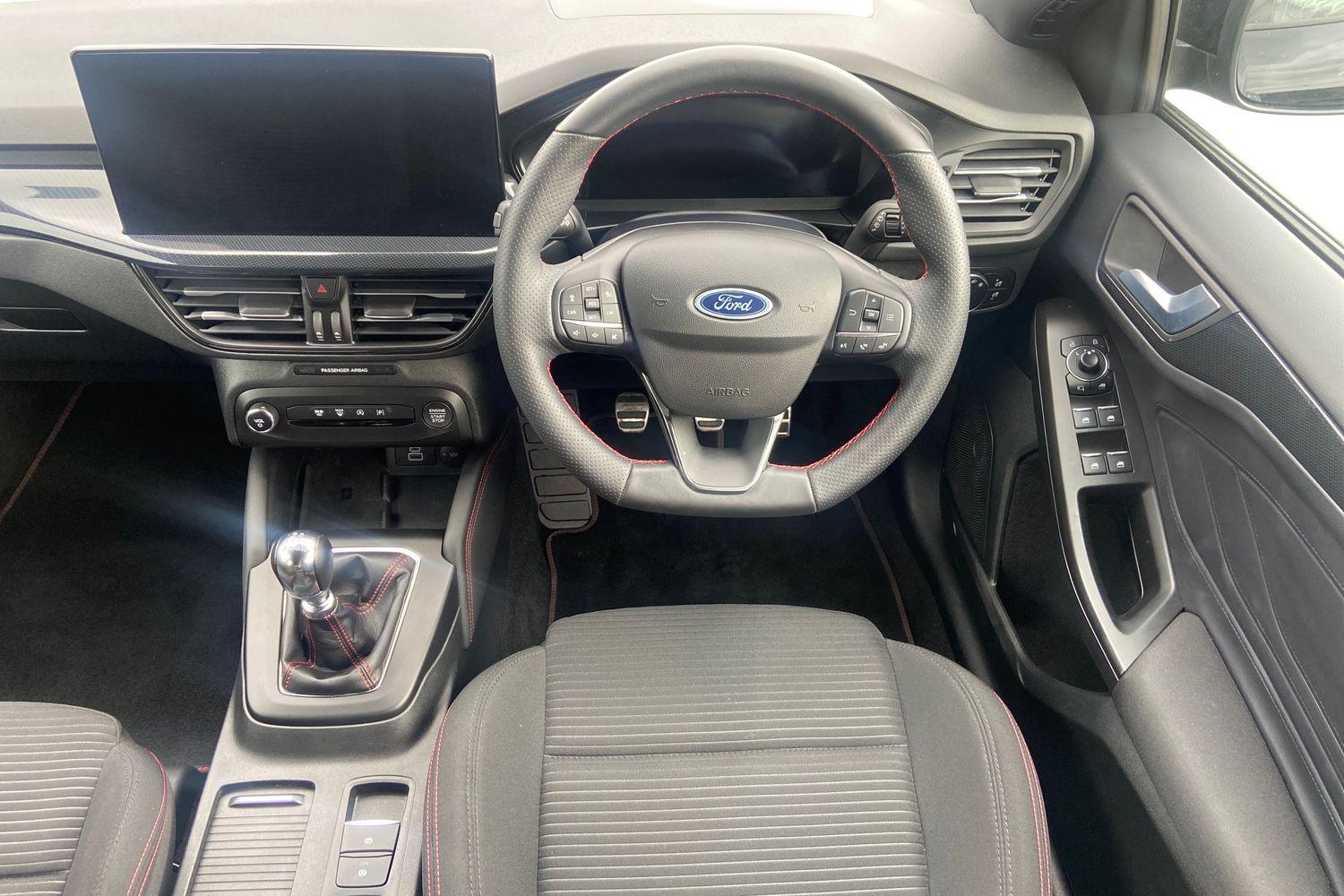 Ford FOCUS Photo 10