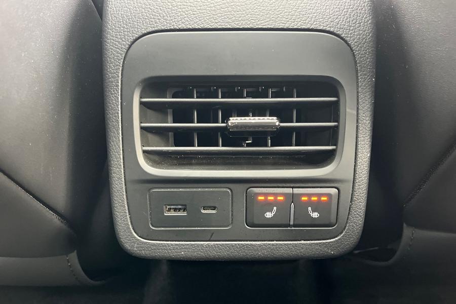 OMODA E5 Photo autoimg-2e83cf58bd8633d2b197803153035c7721f442c0.jpg