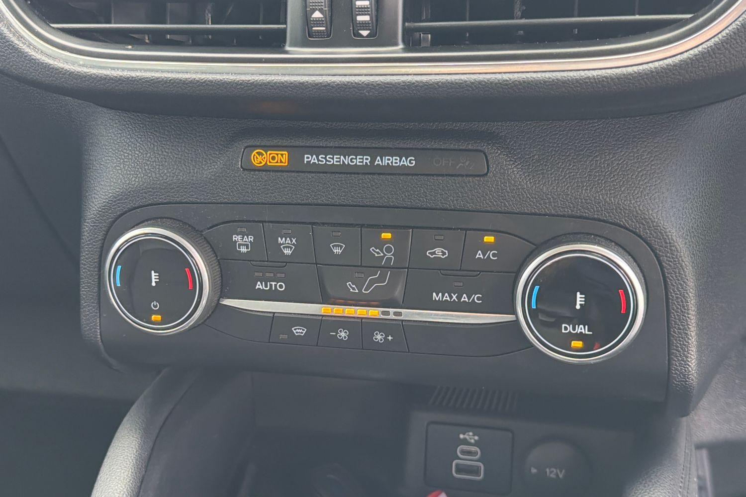 Ford Kuga Photo 34