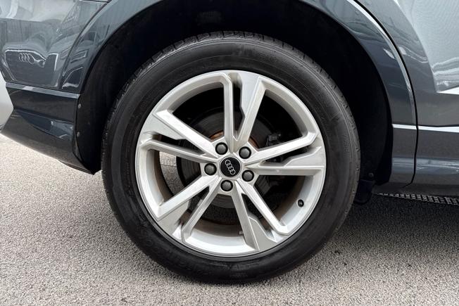 AUDI Q3 Photo 5