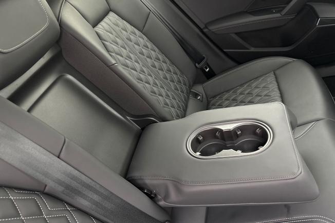 Audi S3 Photo 26