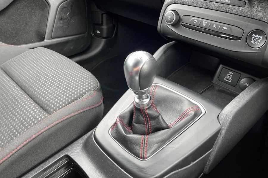 Ford FOCUS Photo autoimg-2e88a6fa6607c628463b73c7d680bf9d86b7b540.jpg