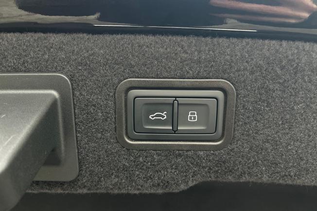 AUDI A8 Photo 59