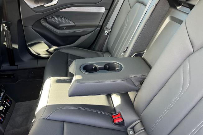 Audi  A6 Avant Photo 48