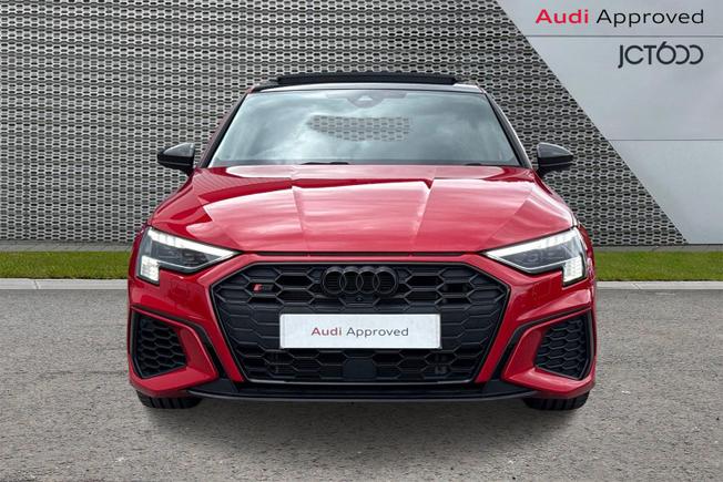 AUDI S3 Photo 8