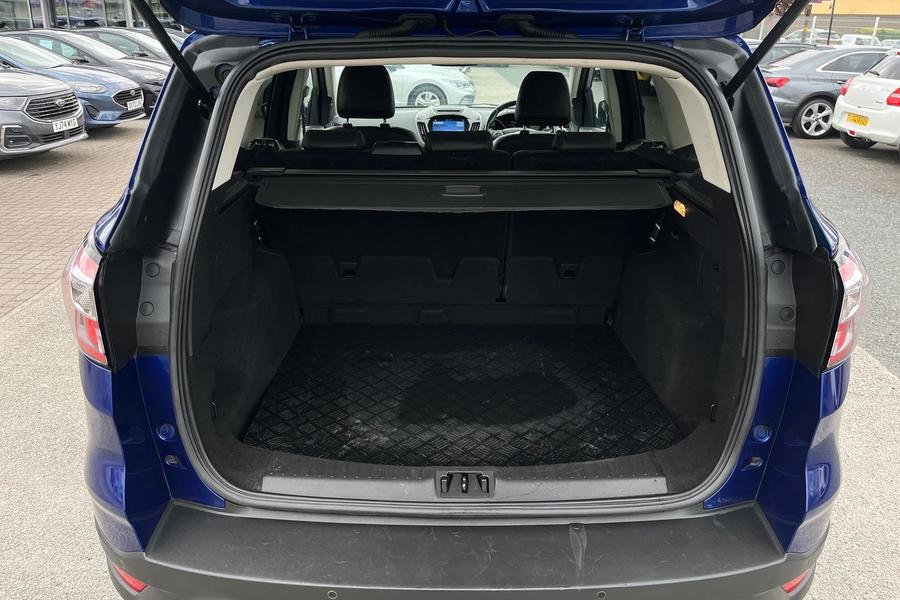 Ford KUGA Photo autoimg-2e8ec5f30cfa7c1c985c3f08dbe7b894f129a964.jpg