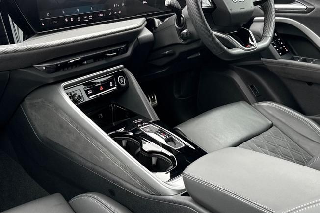 AUDI Q5 Photo 26