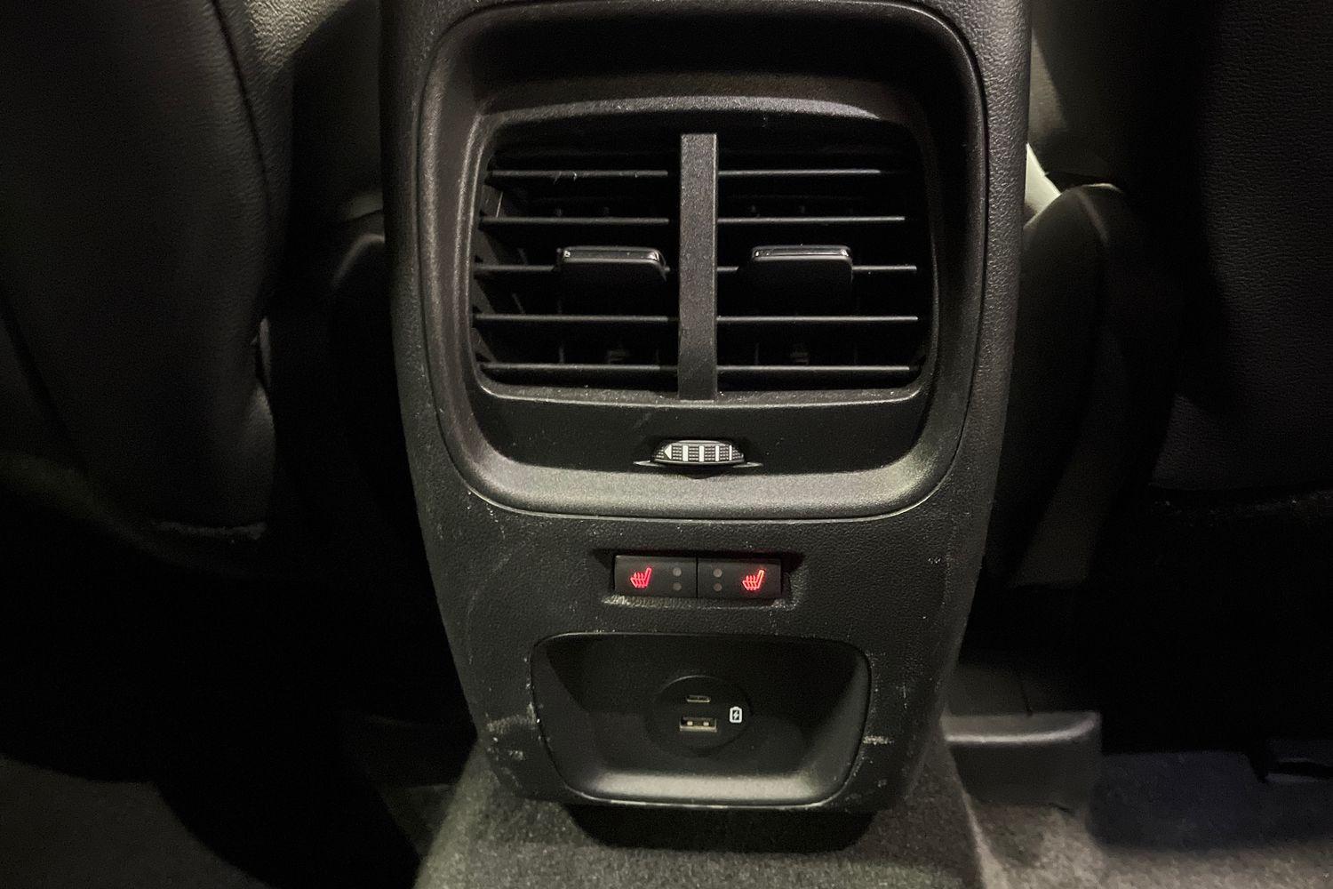 Ford KUGA Photo 30
