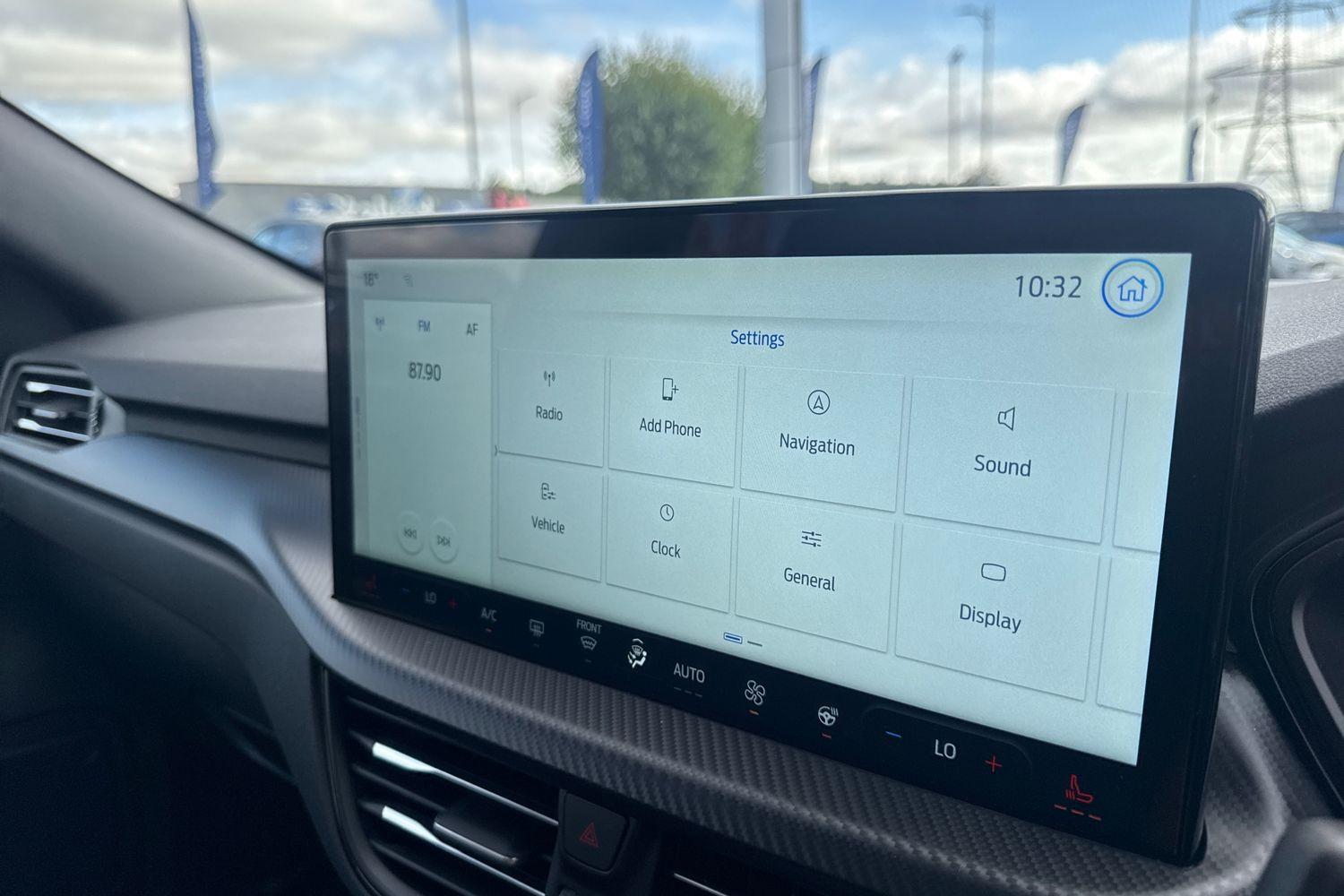 Ford KUGA Photo 26