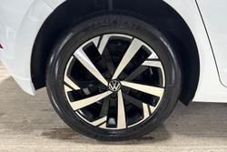 VOLKSWAGEN Polo Photo 5