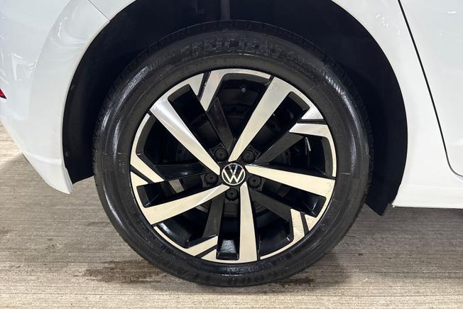 VOLKSWAGEN Polo Photo 5