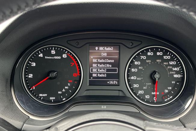 AUDI Q2 Photo 15