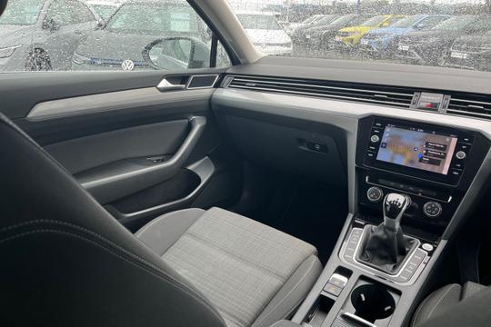 Volkswagen Passat Photo autoimg-2e98c5bd46ac64b2b20c2330f3f89c0ae100cc37.jpg