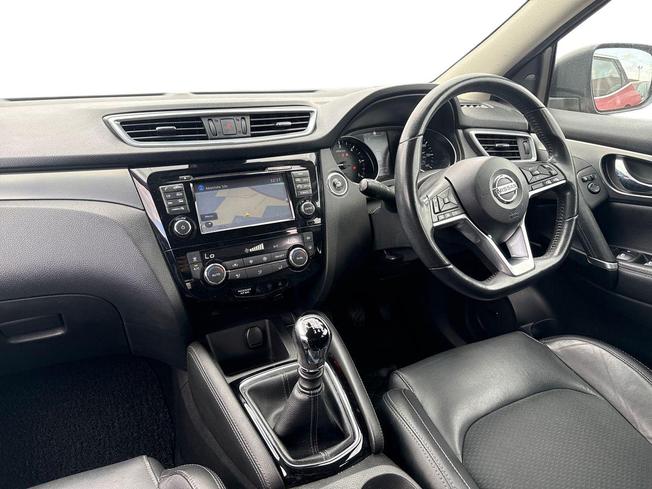 NISSAN Qashqai Photo 2