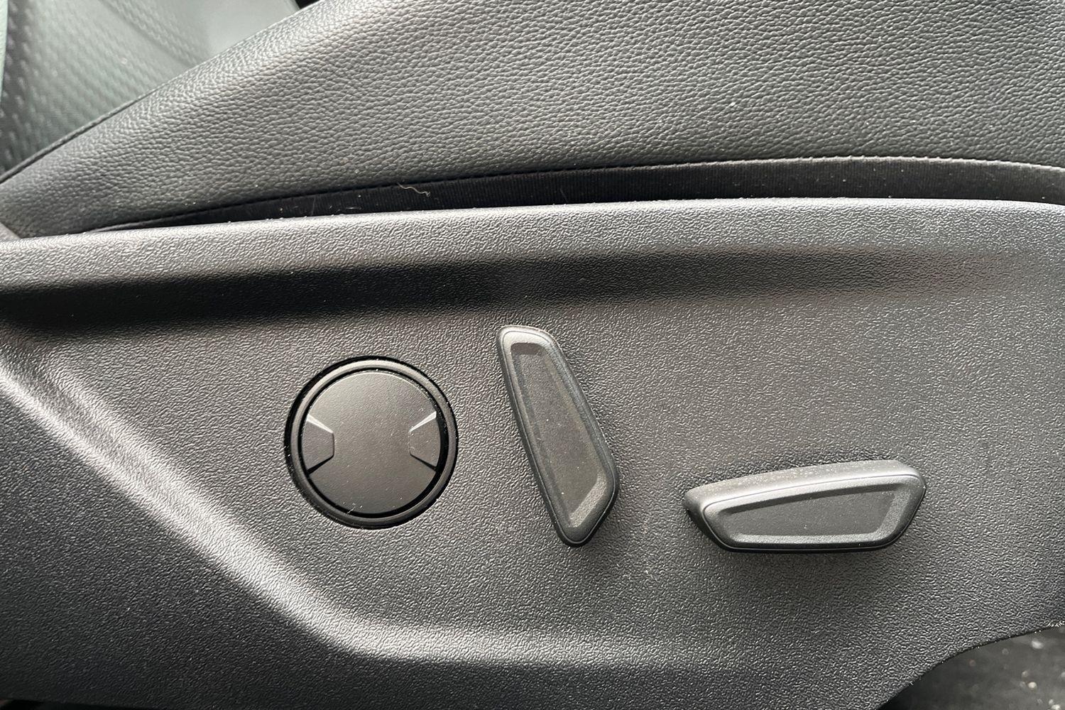 Ford FOCUS Photo 24
