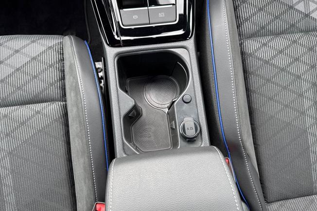 VOLKSWAGEN Golf Photo 37