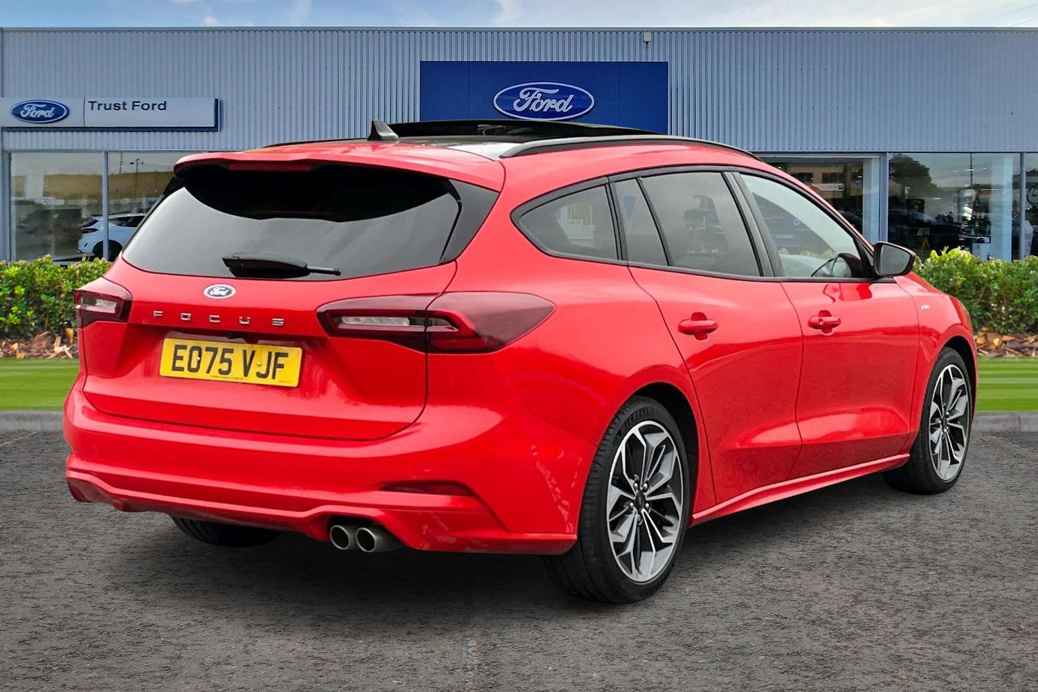 Ford FOCUS Photo 3