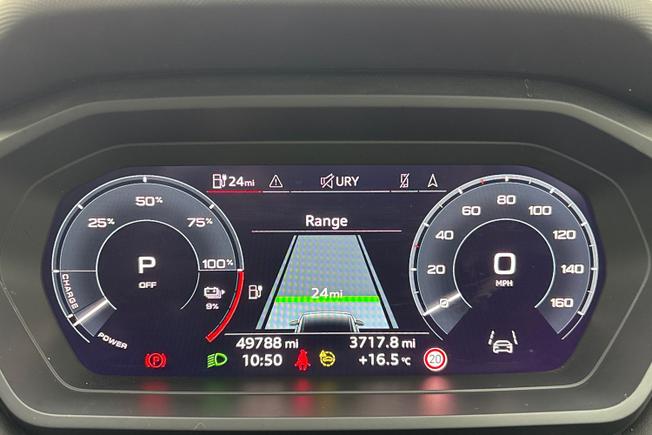 Audi Q4 Photo 15