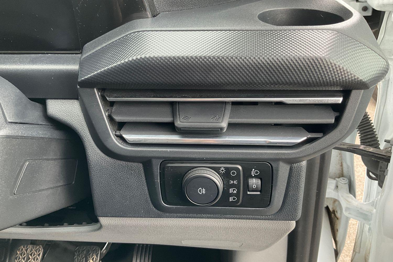 Ford TRANSIT CUSTOM Photo 27