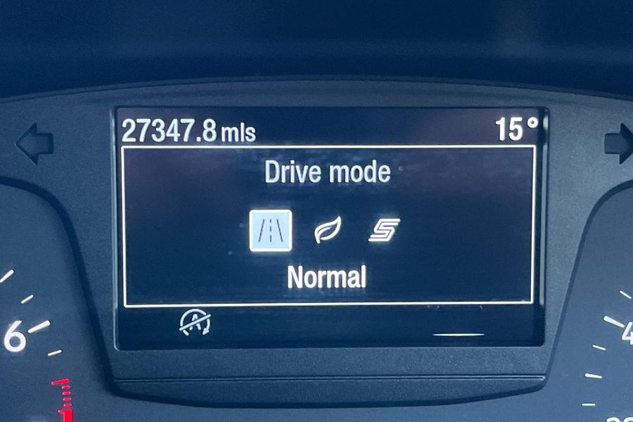 Ford FOCUS Photo autoimg-2ea807484c7677fb180833165db7cf9fafb6ede3.jpg