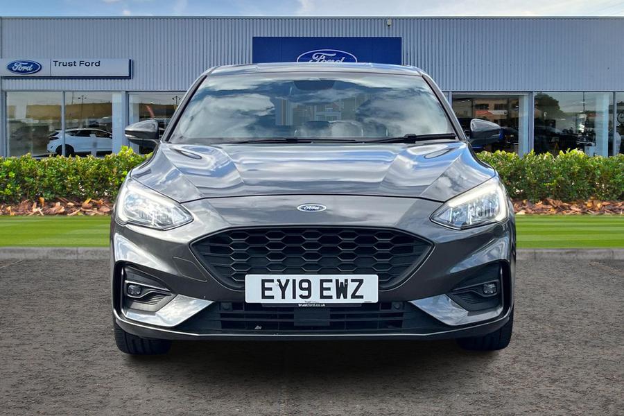 Ford FOCUS Photo autoimg-2ea88287d3d25581ad9d17344d3e660a9d7385af.jpg