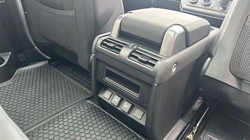 Land Rover Defender Photo autoimg-2eaa30d6d6bead50749c2f3b33f062b4a7e3b047.jpg