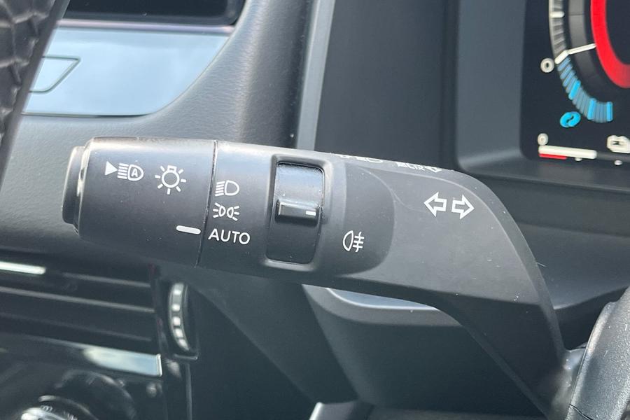 Nissan QASHQAI Photo autoimg-2eb147804eef6b93121793633e0ff9ee9deda357.jpg