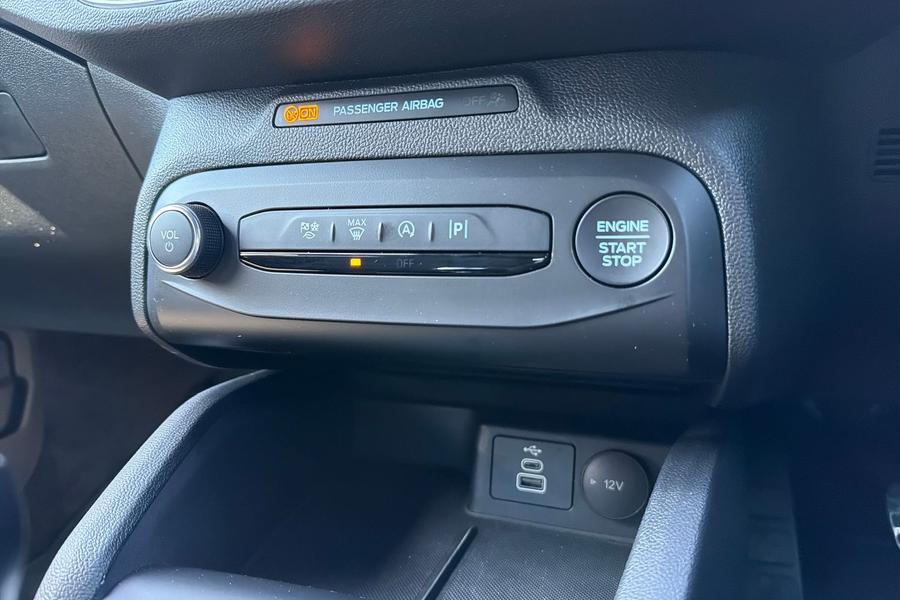Ford FOCUS Photo autoimg-2ec00a9eb38c7135979d101e1cefaee637a1d1a6.jpg