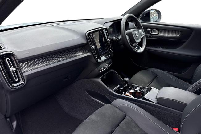 VOLVO Xc40 Photo 2