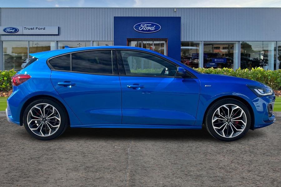 Ford FOCUS Photo autoimg-2ec55d9fa48a86d4891d2e09ae1ccfb0ee5cc3f5.jpg