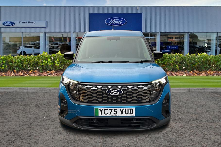 Used Ford E-Transit Courier 11