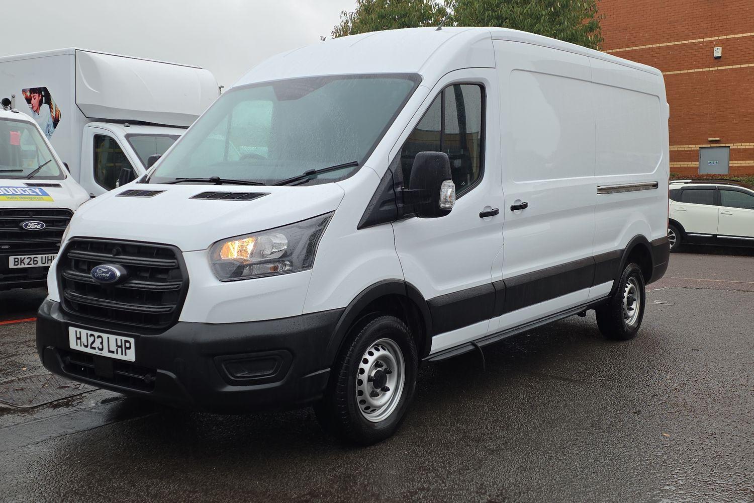 Ford Transit Photo 17